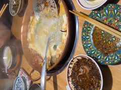 -洱火云南酸菜牛肉火锅(石景山当代商城店)