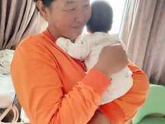 -爱的果实月嫂育婴师(世纪东方店)