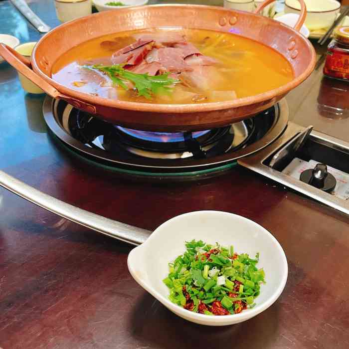 山老腿火锅店-"剑川最值得去的地方,山老腿.火腿做火锅很.