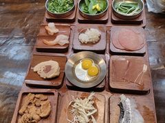 -银米·云南传统过桥米线(双廊黑金冠店)