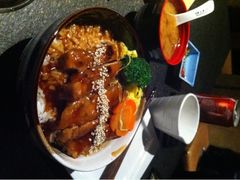 牛肉饭-将太无二·北美传奇寿司(瑞士公寓店)