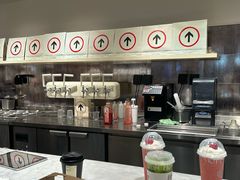 -HOT CRUSH趁热集合·现烤面包(环球港店)