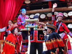 -老滇山寨•云南特色菜•地方菜•民族风情歌舞表演(金碧店)