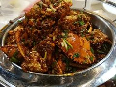 -凤凰路何眼镜香辣蟹(花果园店)