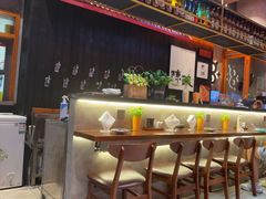 -8PINTS八品脱·日料·烧鸟·精酿小酒馆(莘庄店)
