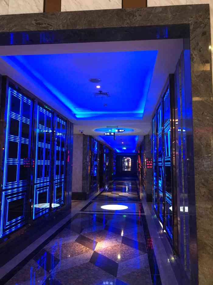 好乐迪(徐汇店)-"很方便,也好用,同小伙伴们欢唱地很开心.