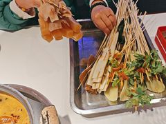 -钢管厂五区小郡肝串串香(蜀都万达店)