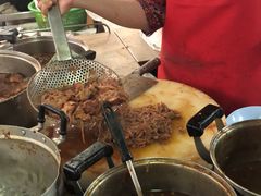 -Kha Mu Charoensang(Silom)