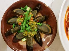 -李与白包子铺(桐梓林店)