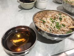 -正宗杨记普洱酸醋米线(总店)
