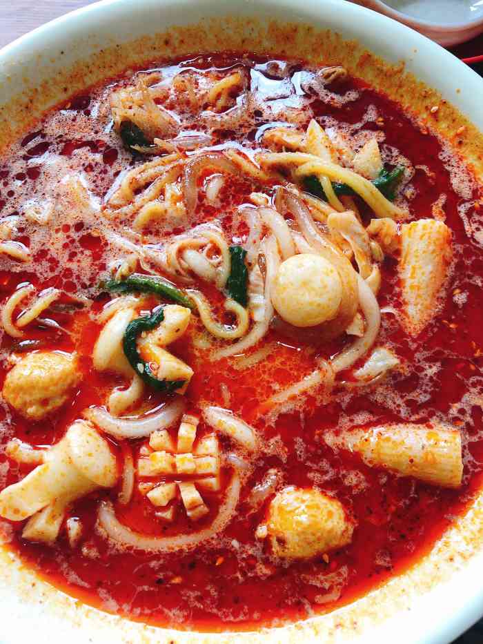 天香居麻辣烫-"本着负责任的态度,特意去美团查了下以往的.