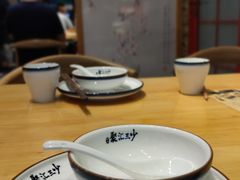 -聚汇三少·龙虾·中餐厅(莫邪路新天地店)