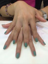 picture-孔雀手美甲美睫护理