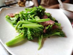 培根西兰花-小厨子私房菜·云南美食店