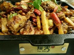 -炭舍干锅·烤鱼(扬名广场店)