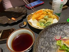 -铭牛烧肉·和牛海鲜自助(高新月牙湖店)