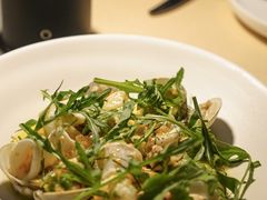 温热海鲜沙拉配牛油果-Mercato莫卡多露台餐厅与酒吧(K11店)