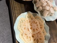 -肖肖酸萝卜鱼火锅(总店)