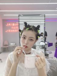 -SWANK SALON