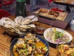 -蚝堡海鲜·威海菜·海肠捞饭·烧烤·亚洲吃蚝公司(幸福门店)