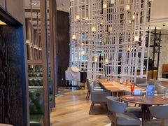 -松咖啡自助餐厅·松北香格里拉