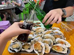 -蚝哥花姐湛江烤生蚝(美丽湾市场店)