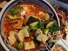 -金牌老碗时尚陕菜(王府井百货店)