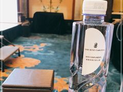 -深圳星河丽思卡尔顿酒店