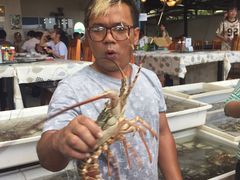 -拉威海鲜市场
