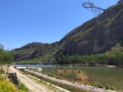 -百里峡七彩艺术小镇