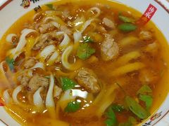 -顺溜·手工刀削面·黑金店(铜锣湾店)