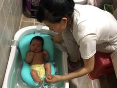 -爱月宝月嫂·育儿嫂(哈尔滨总店)