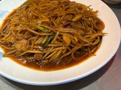 土豆丝回锅肉-绅士餐厅龙虾·烧烤(西门路店)