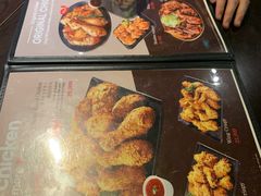 -BHC炸鸡(明洞总店)