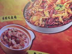 -海盗船. 龙虾烧烤. 酒馆