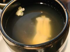 茉莉花清汤海蚌-湖滨28中餐厅·西湖宴·杭州君悦酒店
