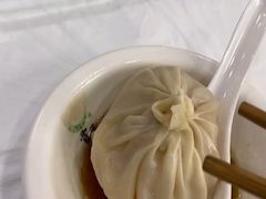 灌汤包-西安贾三灌汤包·回坊小吃·清真炒菜(北院门总店)