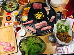 -江南猪肉商会无限续吃(弘大店)