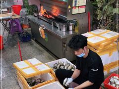-蚝哥花姐湛江烤生蚝(美丽湾市场店)