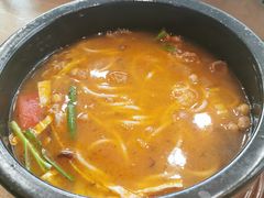 -蒙自源过桥米线(红谷滩万达店)