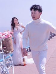 -唯一旅拍·颂当代影像艺术中心(上城店)