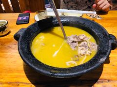 临沧木瓜鸡-老滇山寨•云南特色菜•地方菜•民族风情歌舞表演(金碧店)