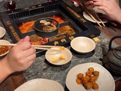 -老牌坊云南鱼豆花火锅(哈西万达店)