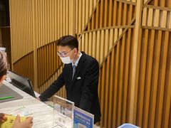 -上海虹桥君丽假日酒店(娄山关路地铁站店)