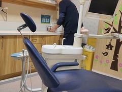 -上海仁爱医院口腔科 · 种植