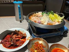 -草家酱蟹炭火烤肉店(珲春南路一店)