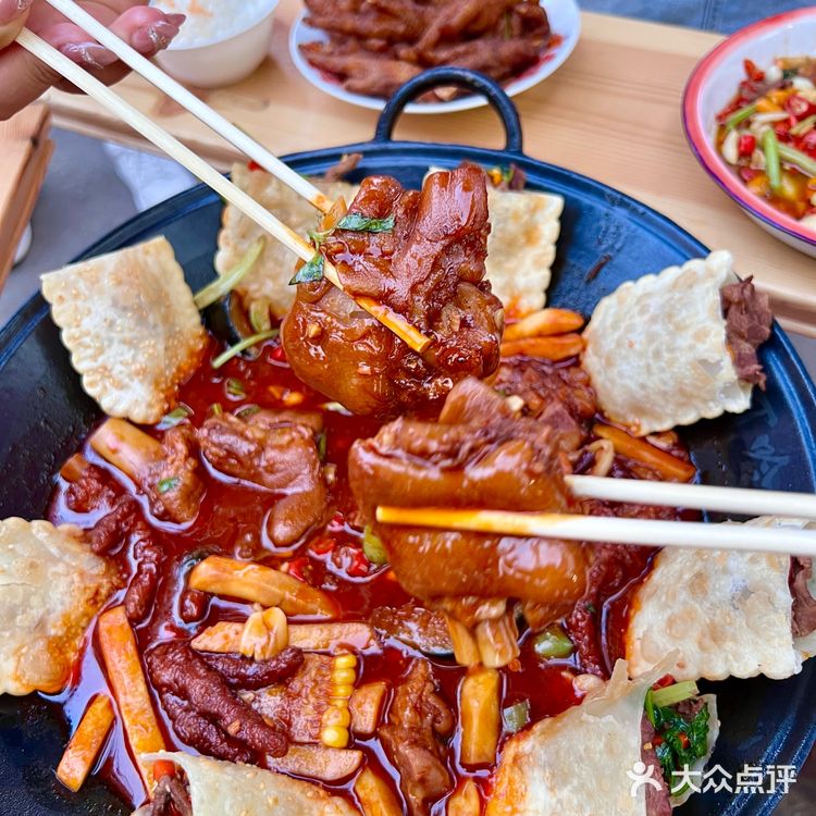 🔥板凳江湖·汗蒸湘味！沈阳高温这家爆汗👏