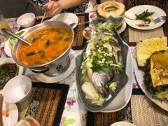 -J Daeng Seafood