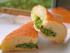 罗勒鸡肉面包-熊叔熊婶面包房(团结湖店)