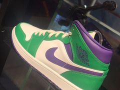 -Air Jordan(世贸天阶店)